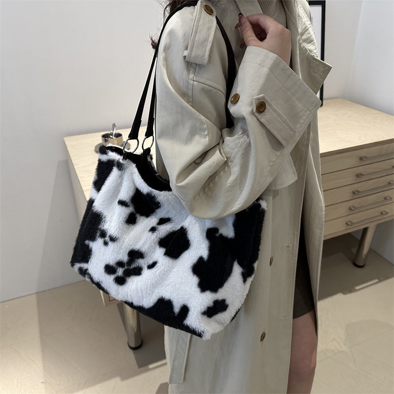 Fashion Casual Small Square Bag with Plush Underarm Design - fashion casual small square bag simple underarm plush