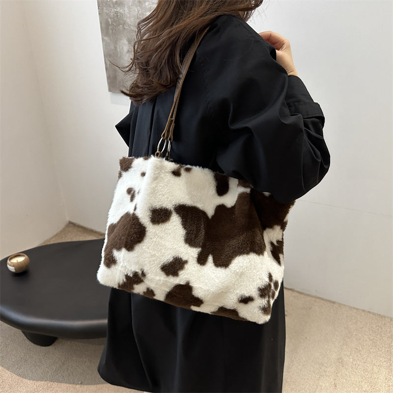 Fashion Casual Small Square Bag with Plush Underarm Design - fashion casual small square bag simple underarm plush