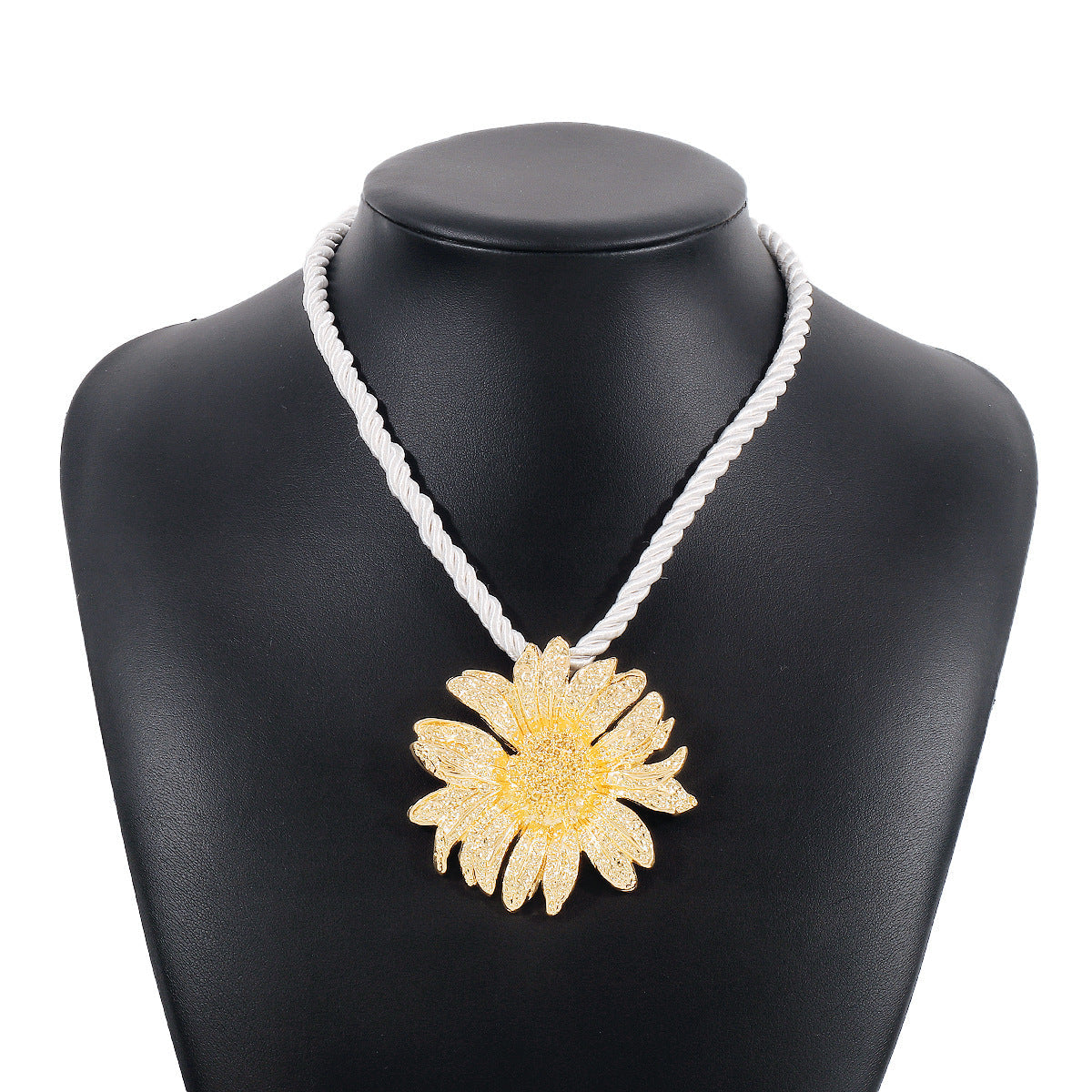 Fashion Personalized Flower Pendant Clavicle Chain - Fashion Personalized Flower Clavicle Chain Necklace