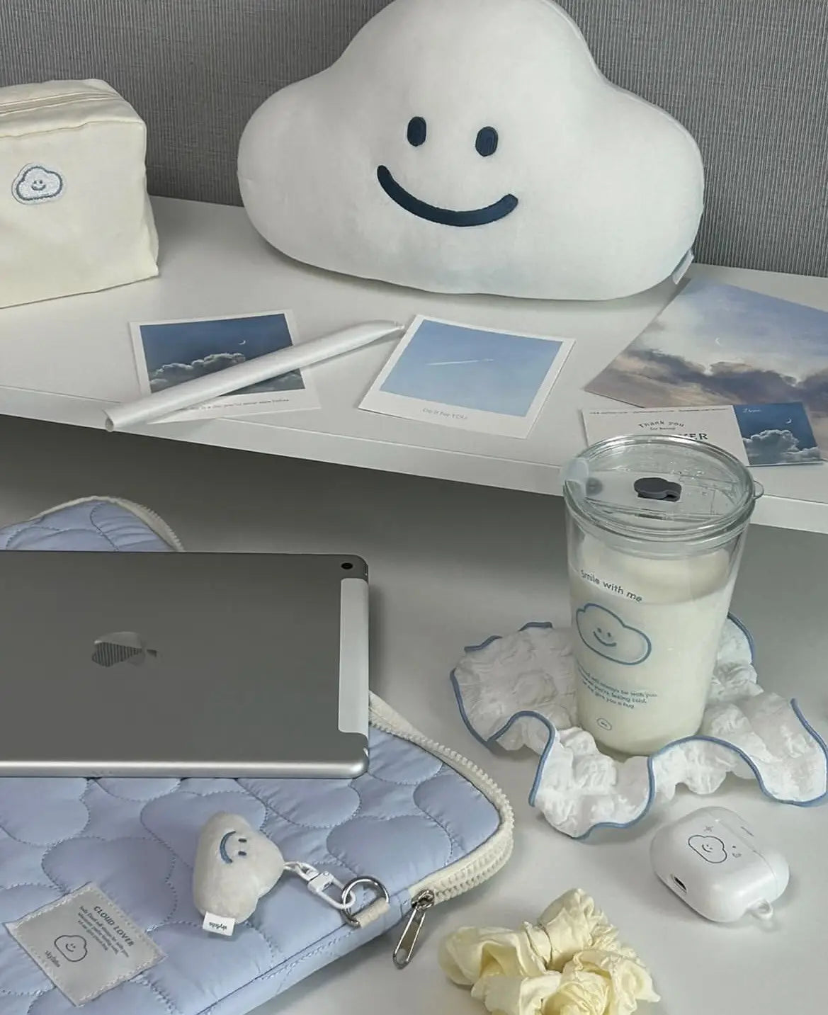 Mânecă de laptop alb și albastru pentru femei pentru calculatoare de 11 până la 15,6 inci