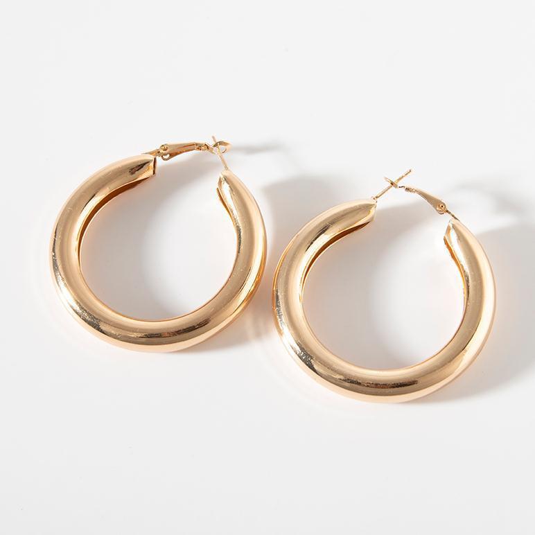 Female Minimalist Casual Large Circle Earrings - Large Circle Earrings for Minimalists Who Dare