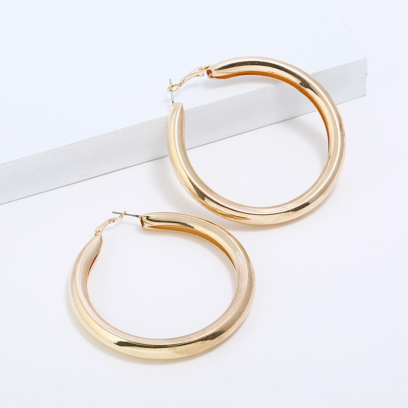 Female Minimalist Casual Large Circle Earrings - Large Circle Earrings for Minimalists Who Dare