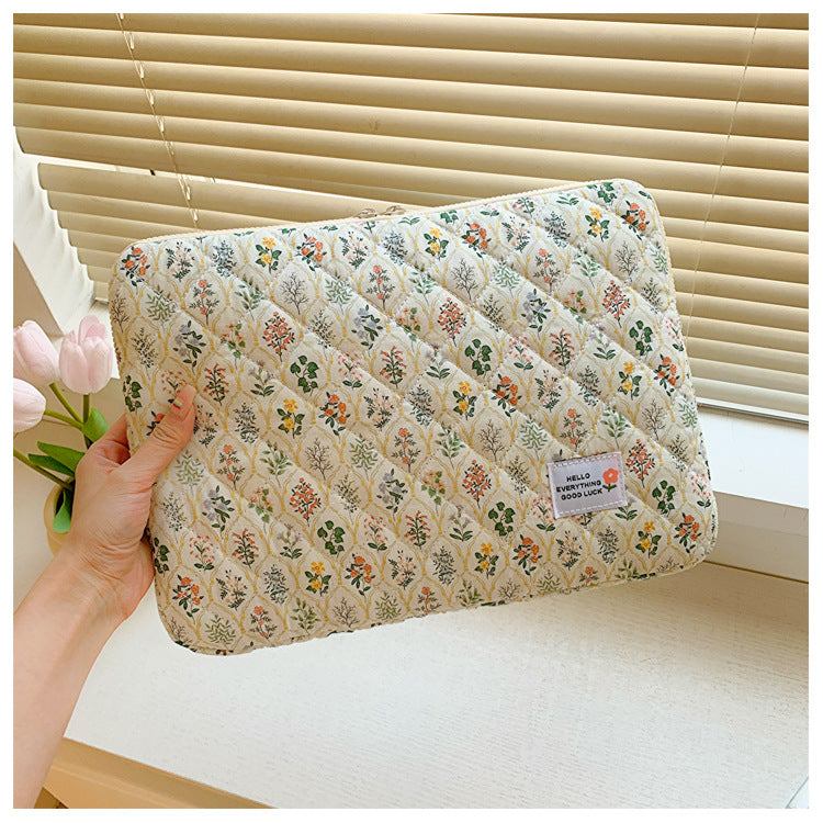 Floral Storage Pouch Breathable Cloth Bag with Green Flower and Red Heart Designs - Design