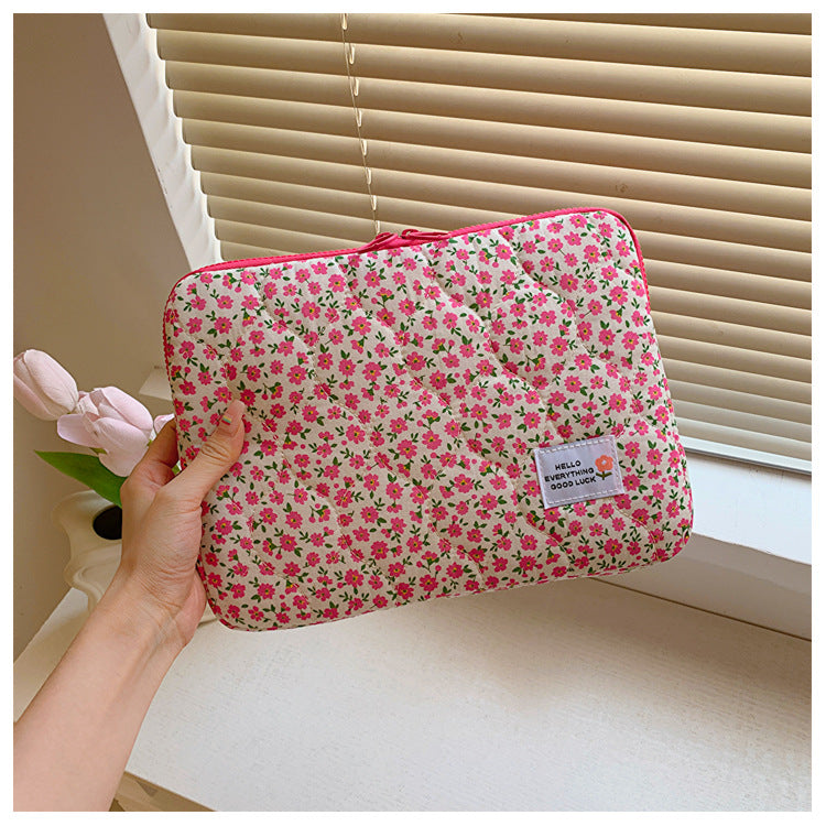 Floral Storage Pouch Breathable Cloth Bag with Green Flower and Red Heart Designs - Design
