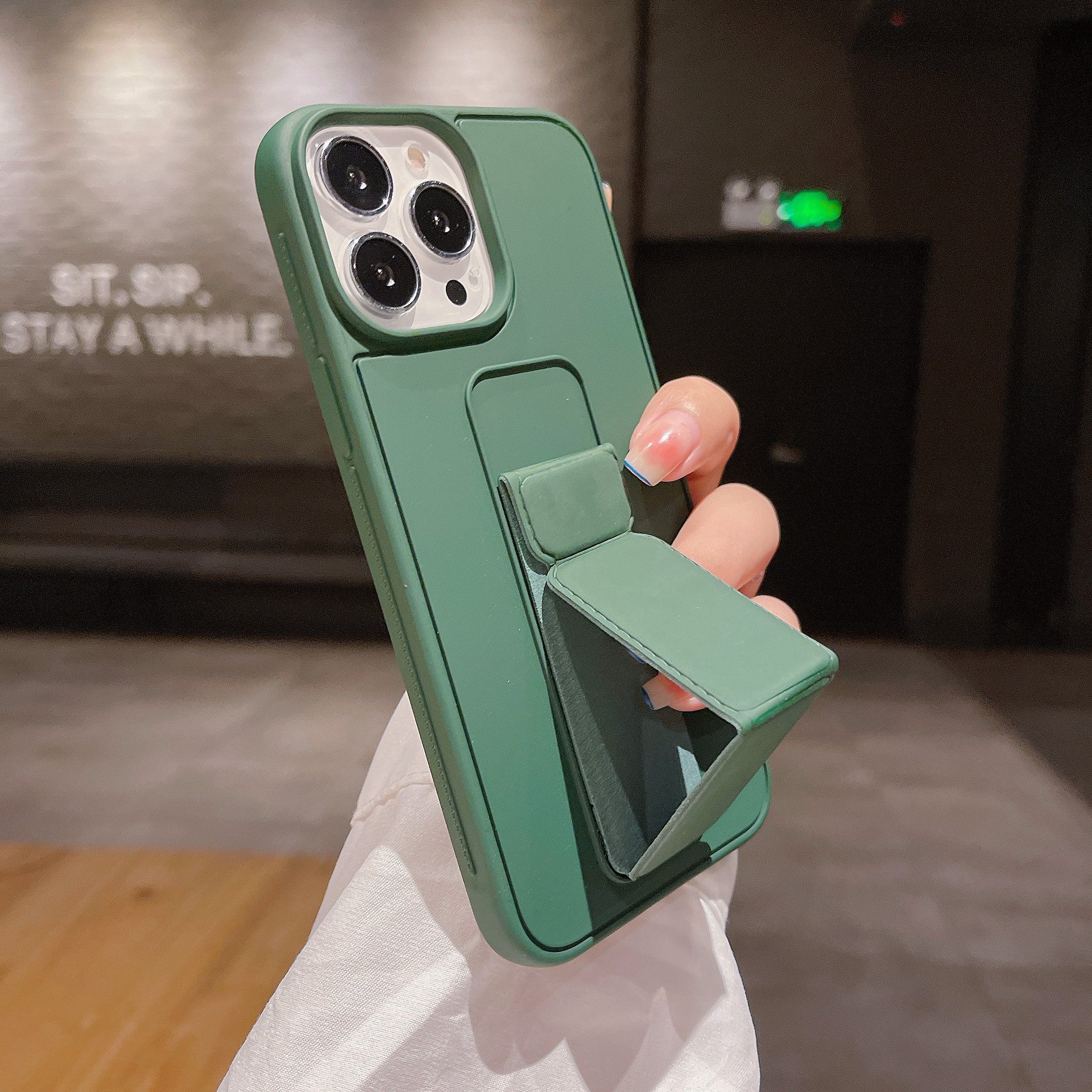 Folding Bracket Phone Case Drop-resistant