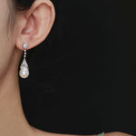 French Style Classic Retro High-grade Light Luxury Temperament Shining Water Drop Pearl Earrings - Dazzle Like a French