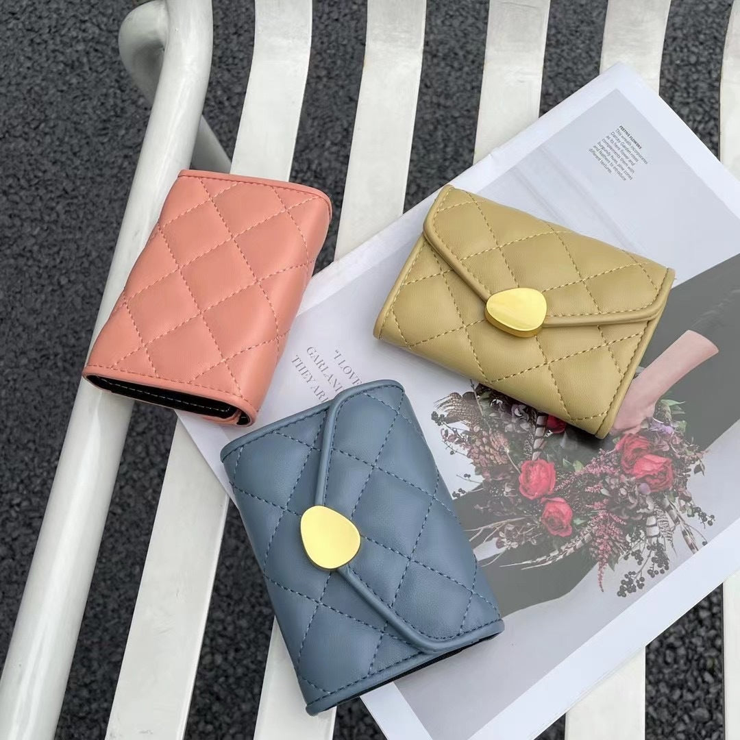 Genuine Leather Sheepskin Wallet with Flip Rhombus Design for United States - Wallet: Stylishly Short and Sassy united