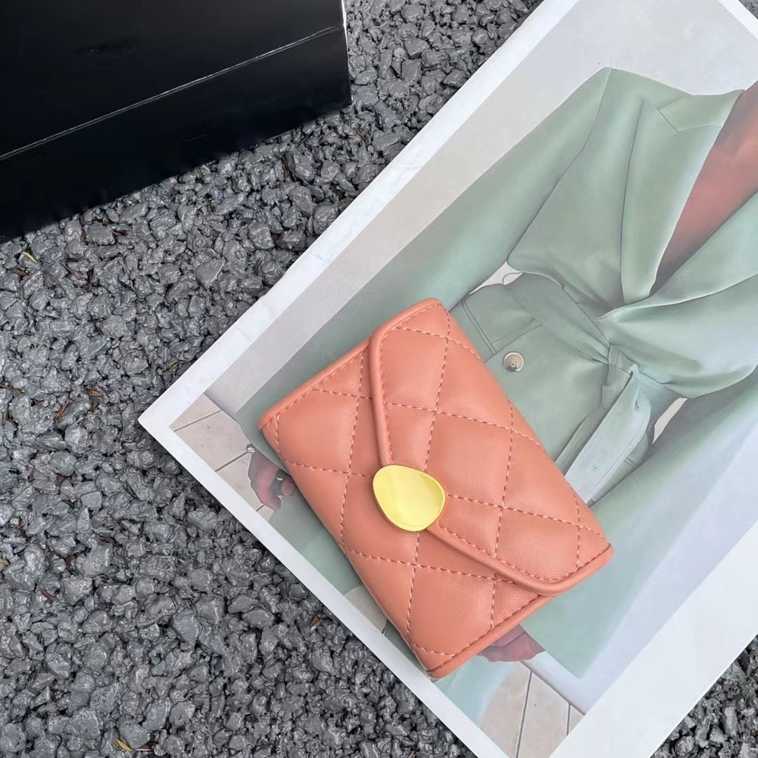 Genuine Leather Sheepskin Wallet with Flip Rhombus Design for United States - Wallet: Stylishly Short and Sassy united