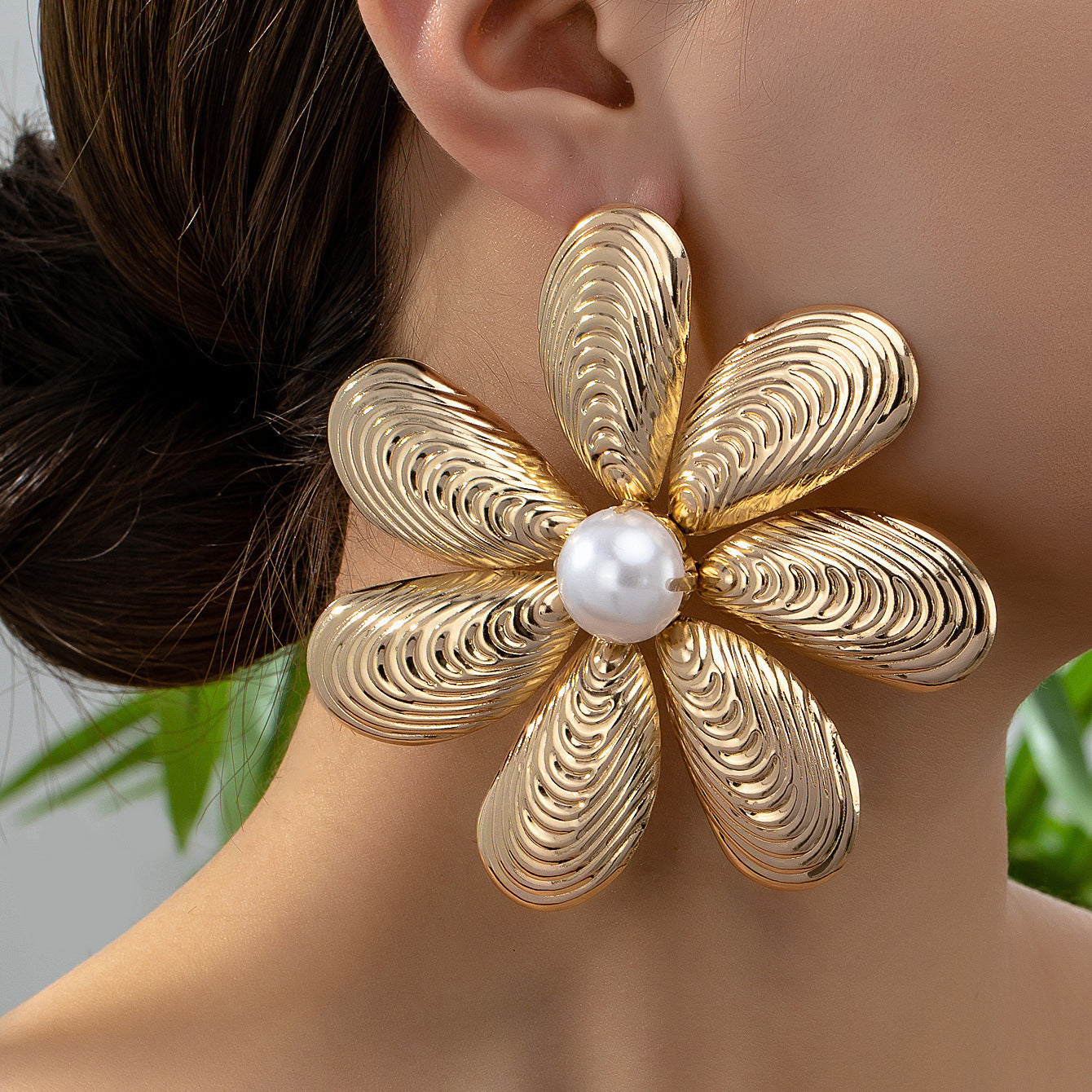 Women Alloy Flower Geometric Earrings for United States Market and CHF Buyers - Power That Blossom with Style united