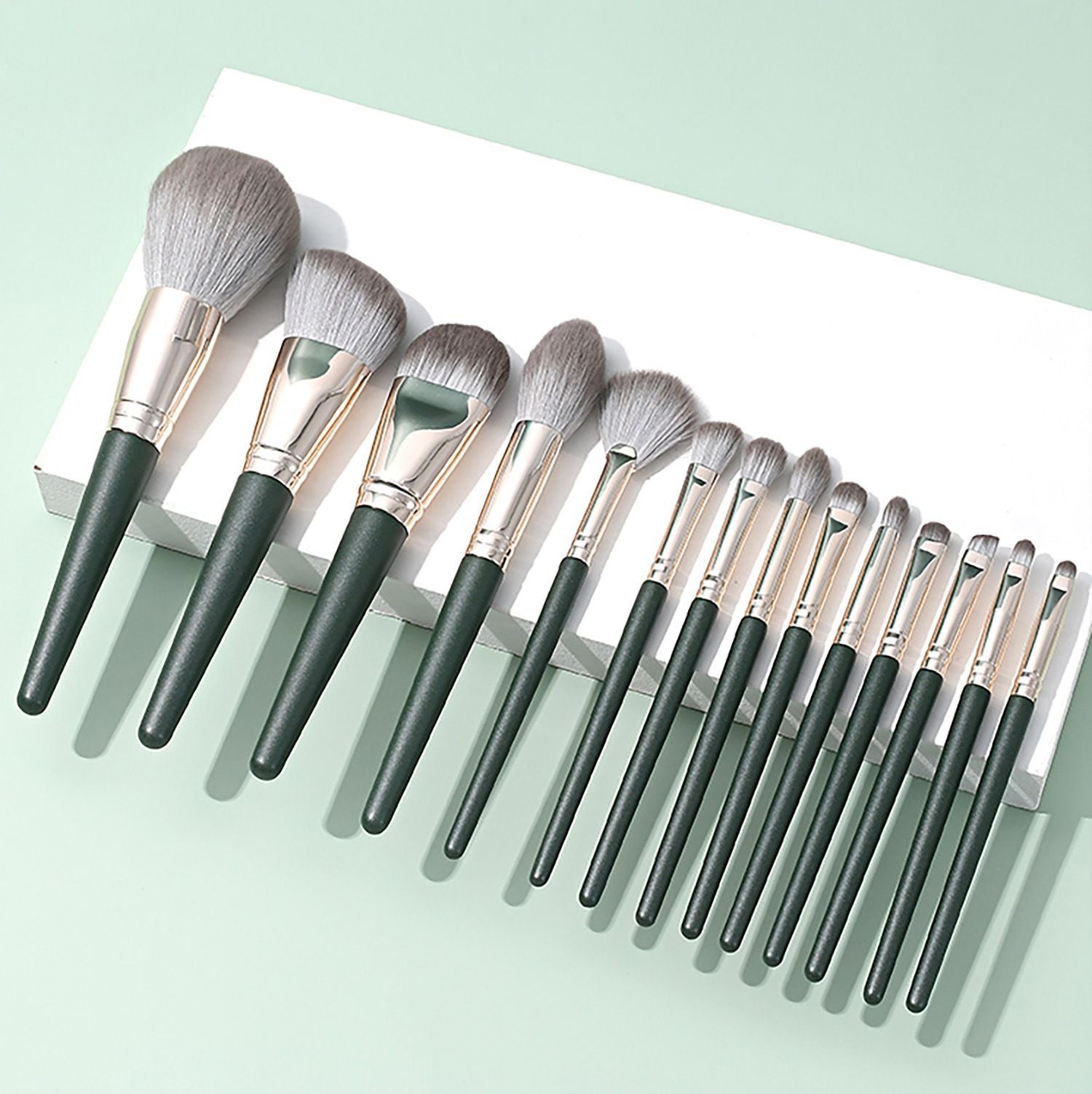 Green Cloud Makeup Brushes Suit with Artificial Fiber Bristles and Wooden Handle - Teleplus makeup brushes suit green