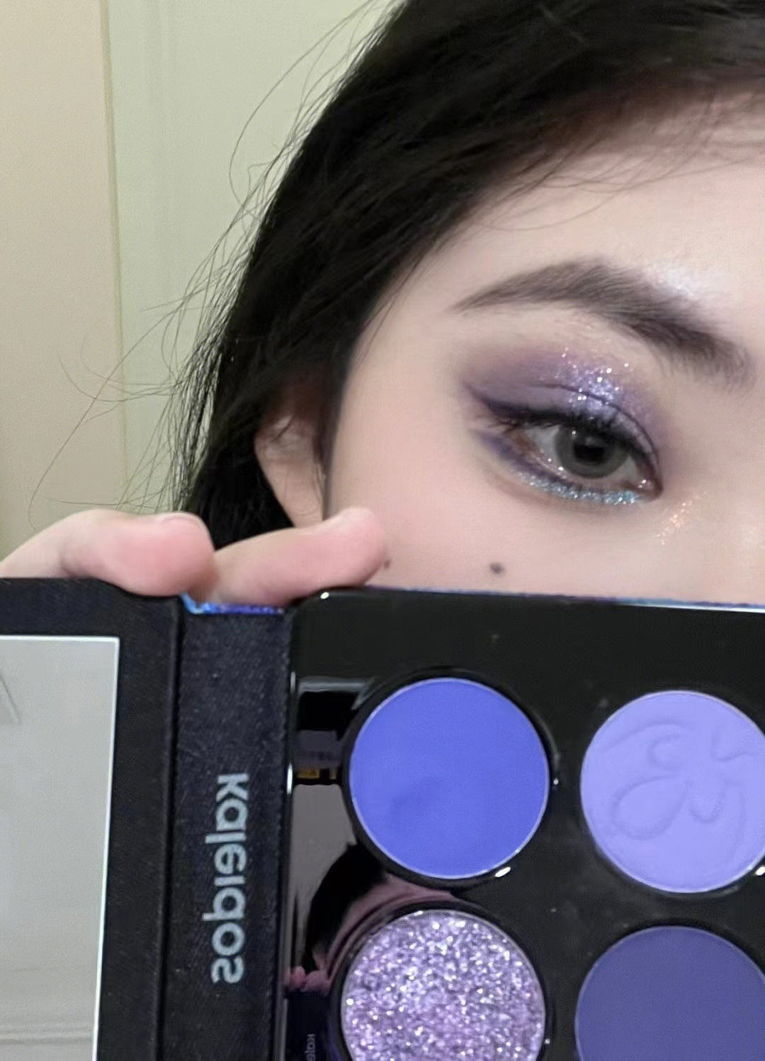 Kaleidos Greenhouse Series Lace Eye Shadow Plate in Black and Brown Tones - Teleplus kaleidos greenhouse series lace