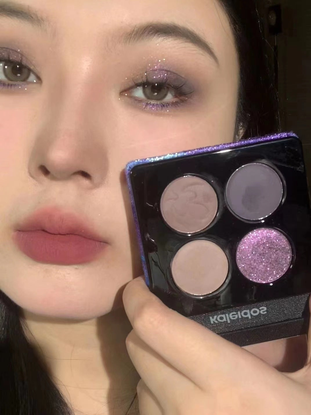 Kaleidos Greenhouse Series Lace Eye Shadow Plate in Black and Brown Tones - Teleplus kaleidos greenhouse series lace