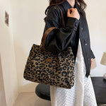 Large Capacity Bag for Leisure and Commute Polyester Canvas 36x27x12cm - leisure commute large capacity bag