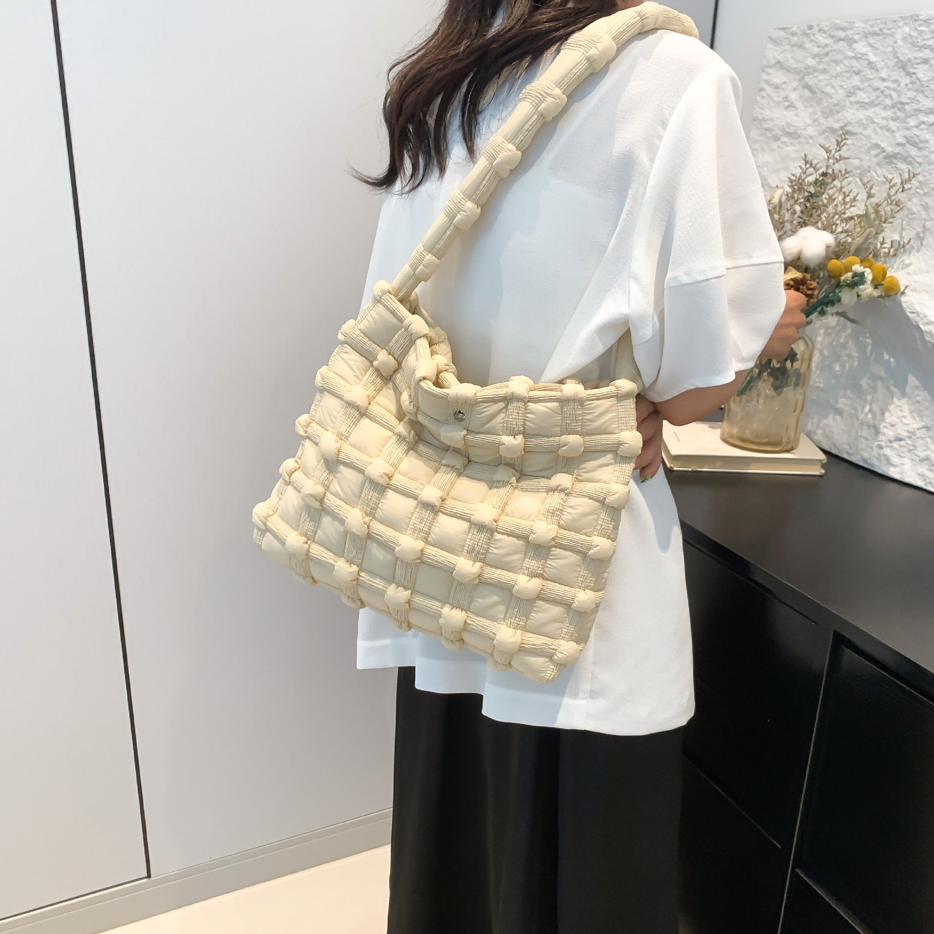 Large Capacity Nylon Shoulder Bag for Daily Use and Travel - Teleplus large capacity shoulder bag