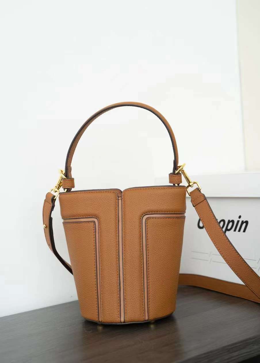 Large Capacity Tote with Layer Cowhide Trendy Leather in Multiple Colors - layer cowhide trendy large capacity tote