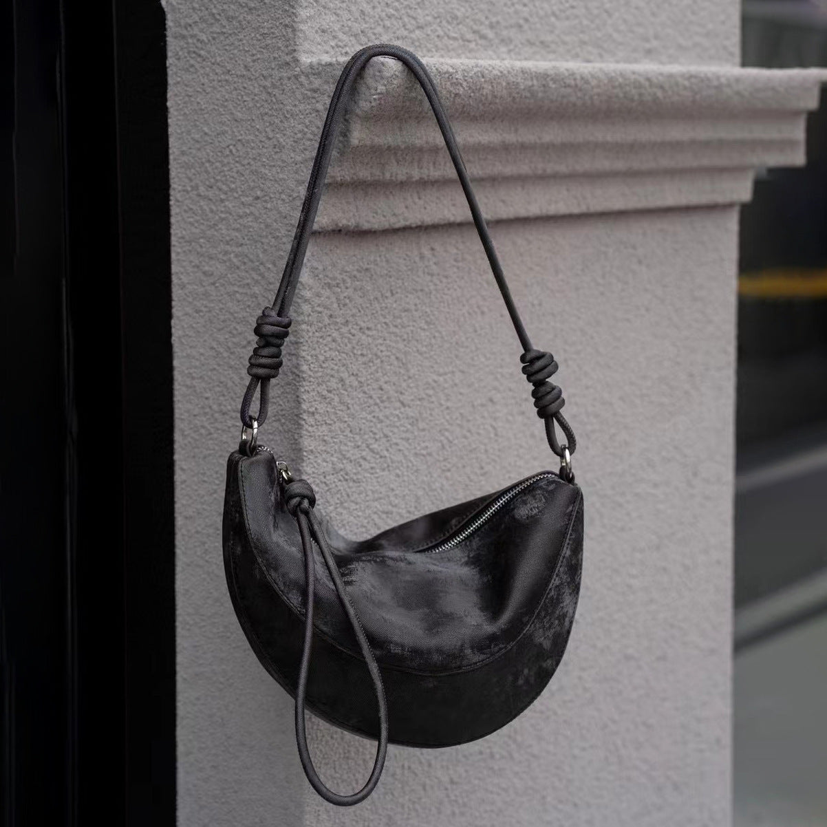 Layer Cattlehide Leather Fashion Shoulder Bag with Sandwich Zipper Design - for Women layer cattlehide leather fashion