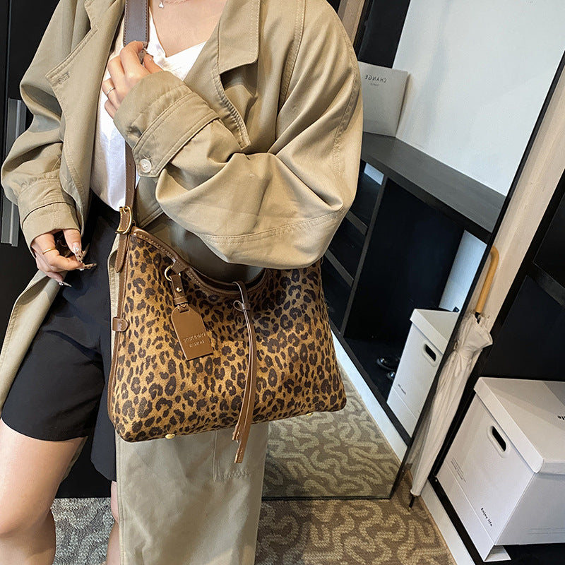 Leopard Print Large Capacity Shoulder Messenger Bag for Daily - Teleplus leopard print large capacity shoulder