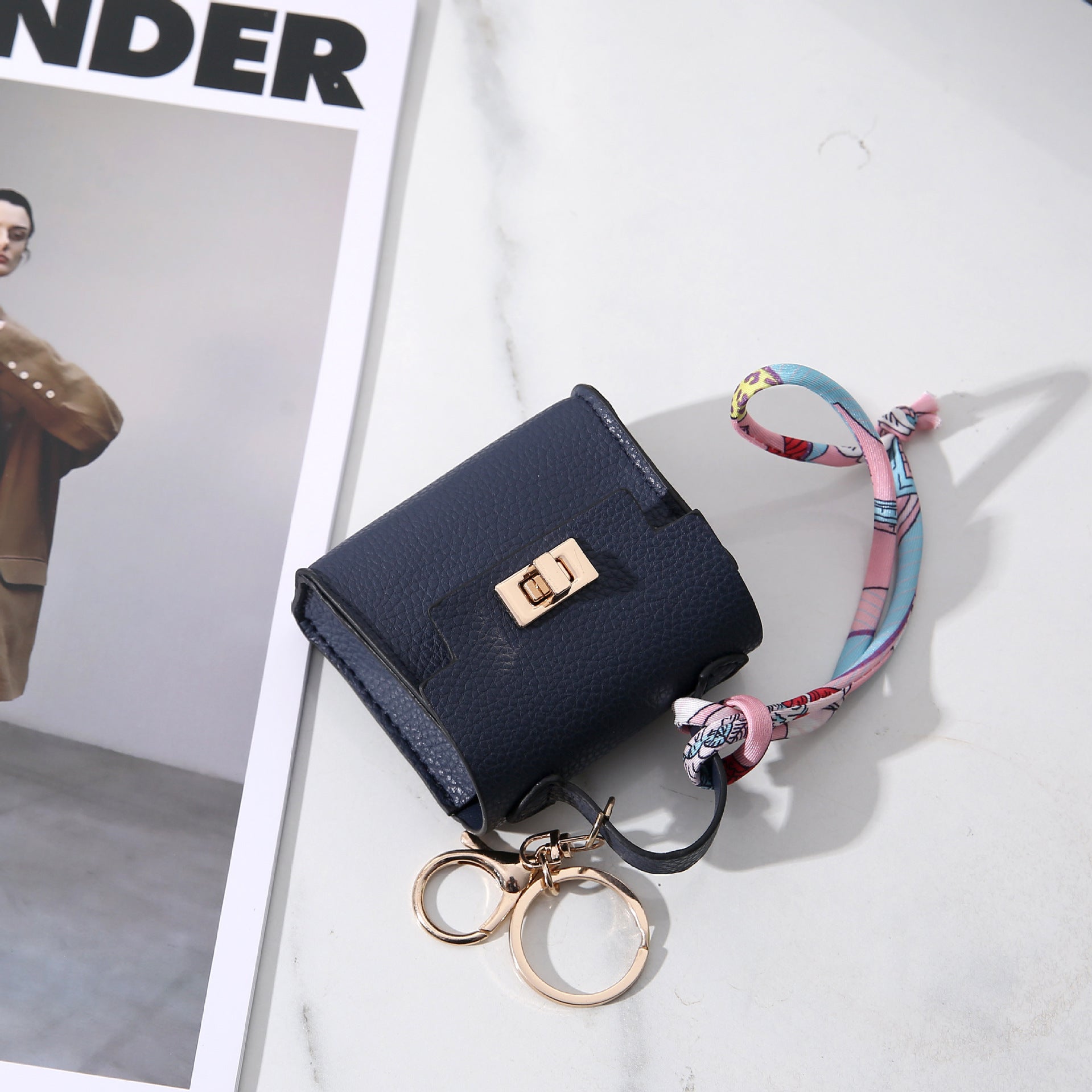 Light Luxury Bag with Stripes Lining for Kelly in Multiple Colors - Teleplus mini pendant plastic light luxury bag