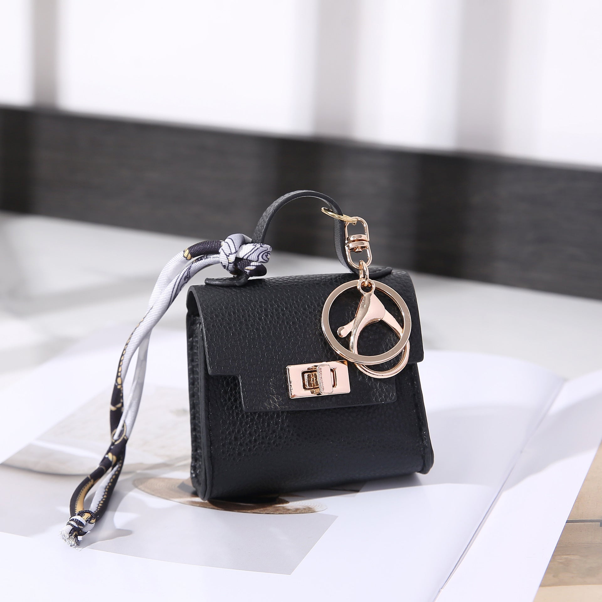 Light Luxury Bag with Stripes Lining for Kelly in Multiple Colors - Teleplus mini pendant plastic light luxury bag