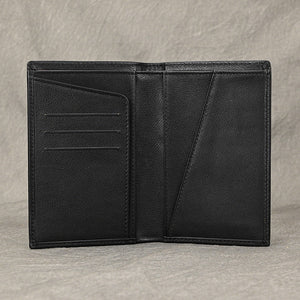 Mad Horse Leather Wallet for Men with Zipper and Concealed Compartments in United States - Where Meets Passport Fun