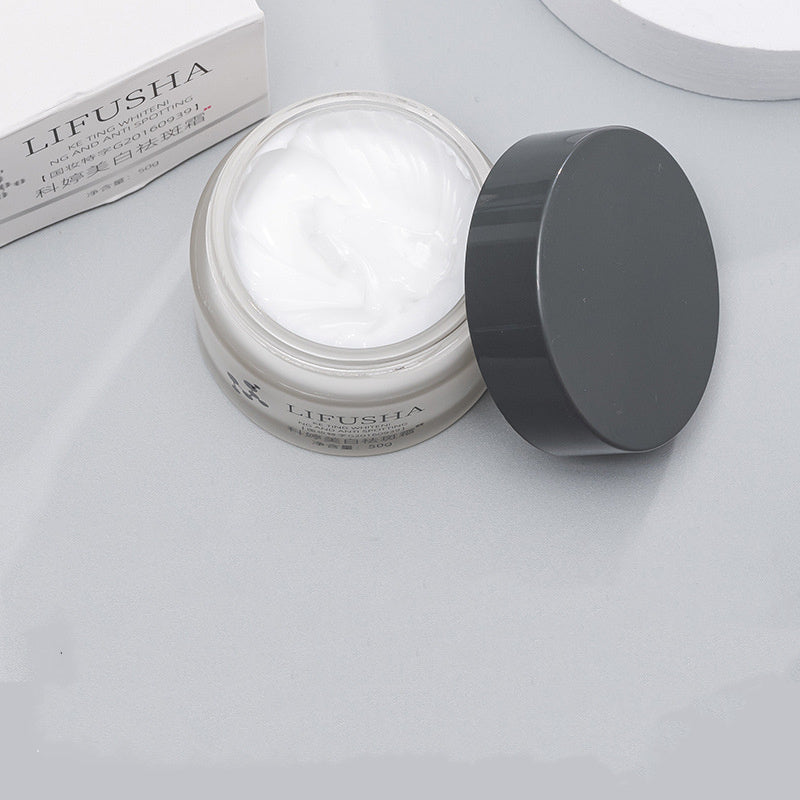 Ke Ting Whitening Cream for Chloasma Moisturizing and Melanin Precipitation - Moisturizing: Melanin’s Hydrating Twist