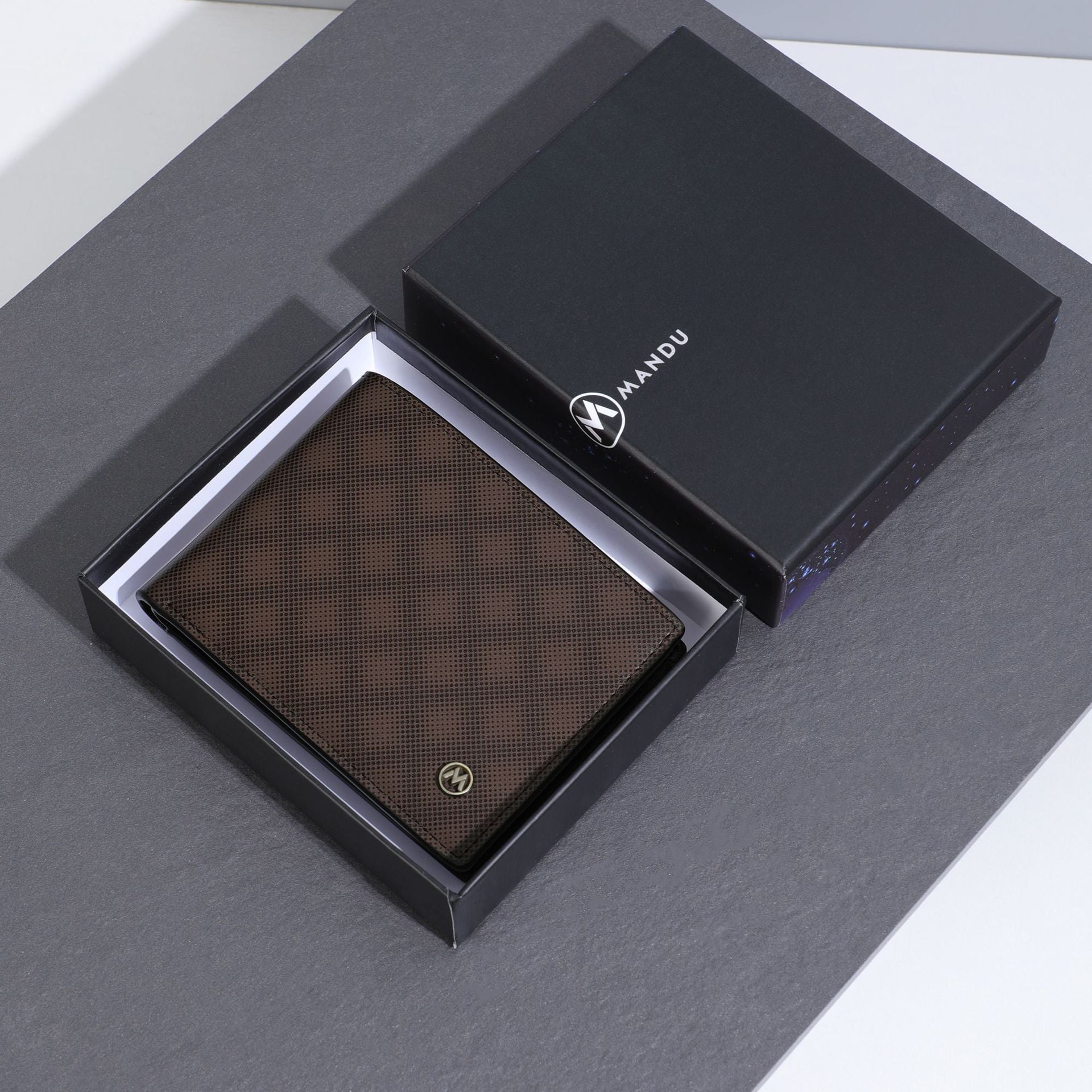 Mens RFID Blocking Wallet PU Leather Bifold Brown Slim Minimalist Urban Style