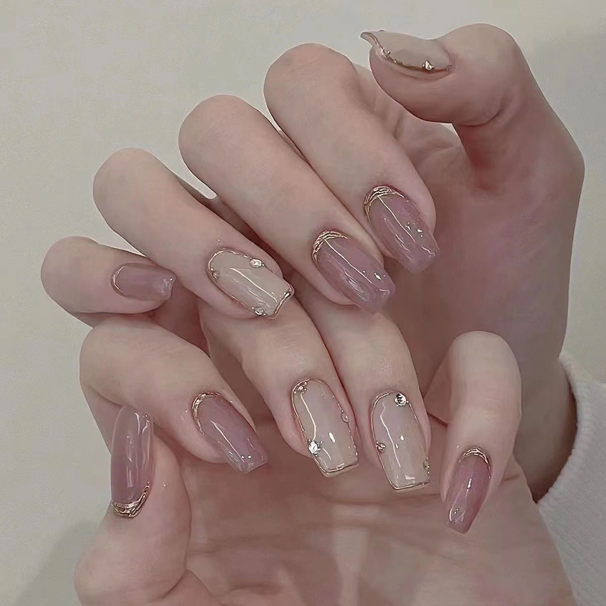 Nail Nude Metallic Mirror Line Manicure for Ladies with Design - nail nude metallic mirror line manicure