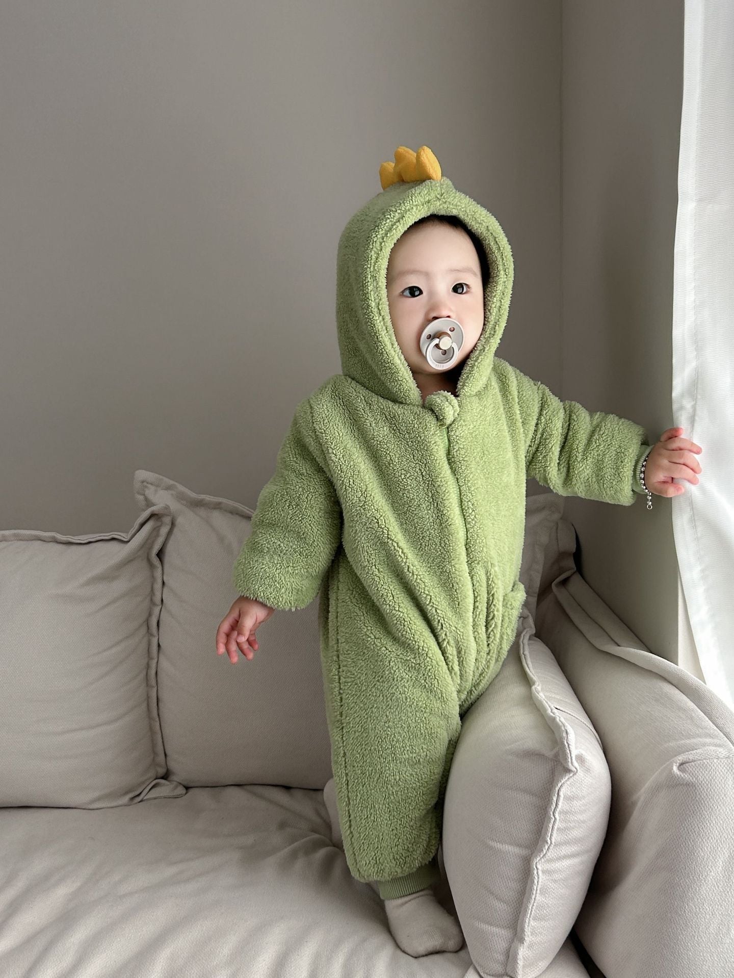 Newborn Autumn And Winter Fleece-lined Thickened Jumpsuit - Tiny Tots Stay Toasty in Fleece-tastic Jumpsuit