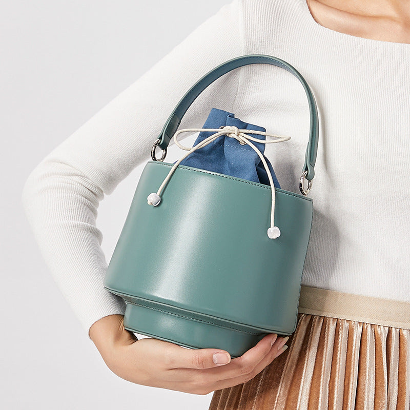 Original Drawstring Bucket Bag with Leather Two-Layer Design for Fashion Handheld - Style original drawstring bucket