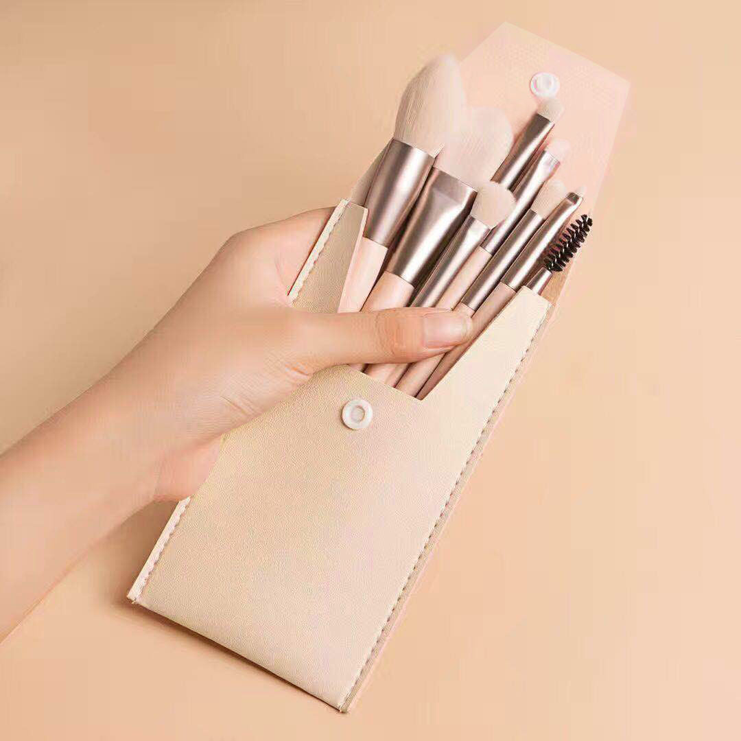 Portable Set Of 8 Mini Beauty Makeup Brushes - Mini Beauty Makeup Brushes for On-the-Go Glam