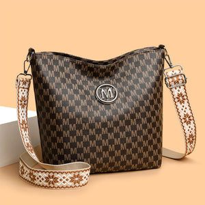 PU Dumpling Shape Handbag with Zipper Pocket Urban Casual Medium Shoulder Bag - Teleplus