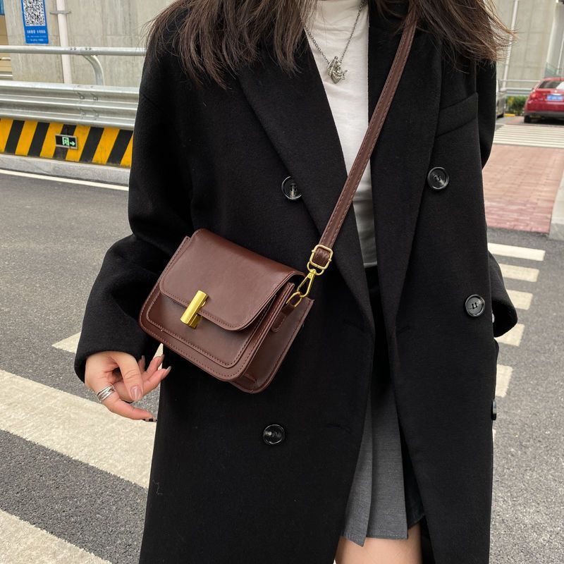 Retro Shoulder Messenger Bag in Multiple Colors with PU Material - for Fashion fashion shoulder bag retro messenger