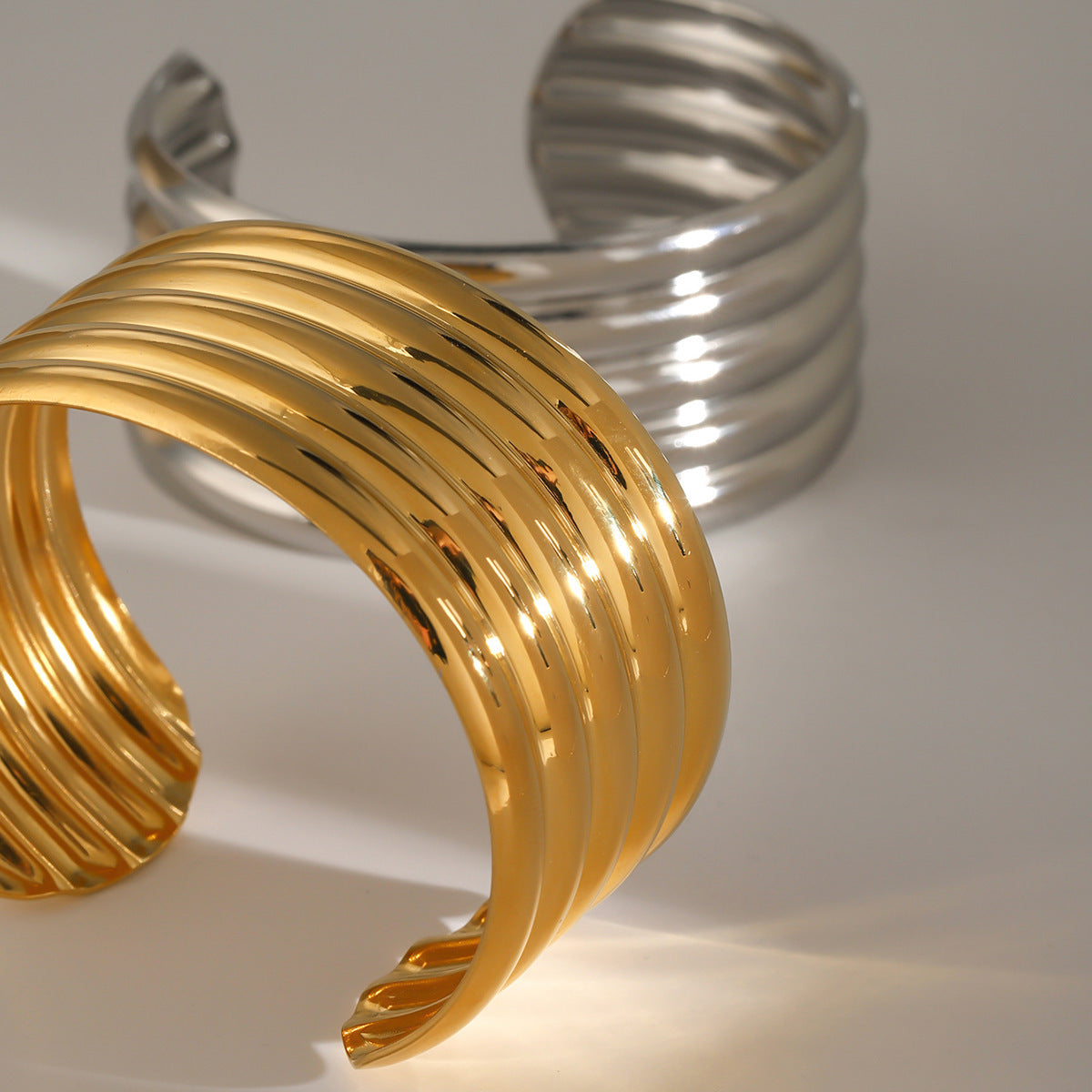 Retro Style 18K Gold Stainless Steel Multi-layer Tube Glossy Bracelet - Retro Style Stainless Steel 18K Gold Bracelet