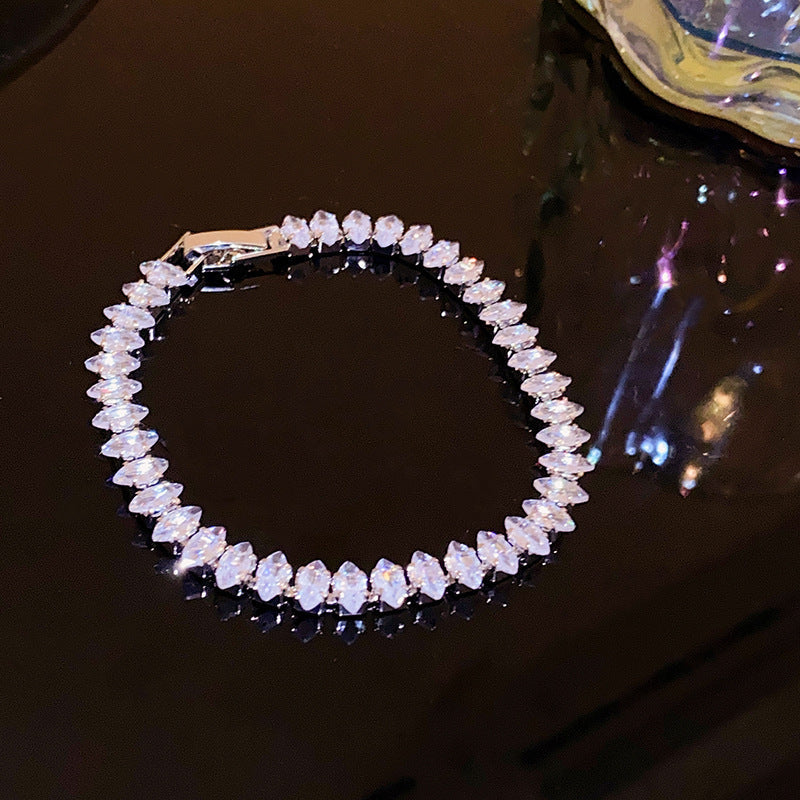 Rhinestone Zircon Water Drop Bracelet Fashion Simple And Light Luxury - Rhinestone Water Drop Bracelet in Simple Luxury