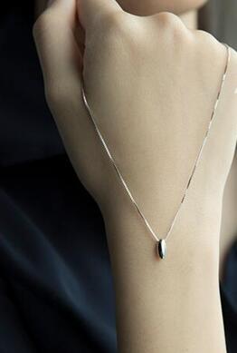 S925 Sterling Silver Small Water Drop-shaped Clavicle Chain - Shiny Clavicle Chain for Your Inner Water Drop