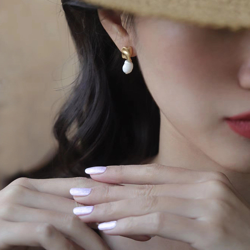 Shaped Freshwater Pearl Jewelry for Women in United States CHF - Earrings That Asymmetrically Shine With Pearls united