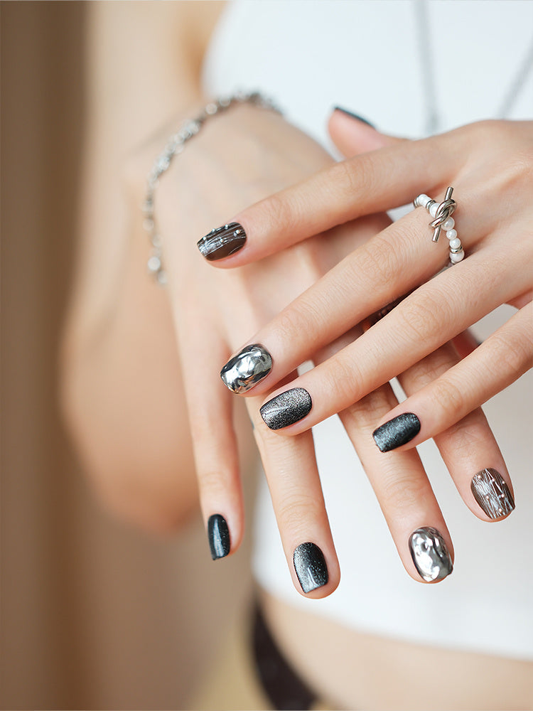 Silver Cat’s Eye Nail Art for Graceful Personality Dark Style - Teleplus Cat and graceful personality dark style simple