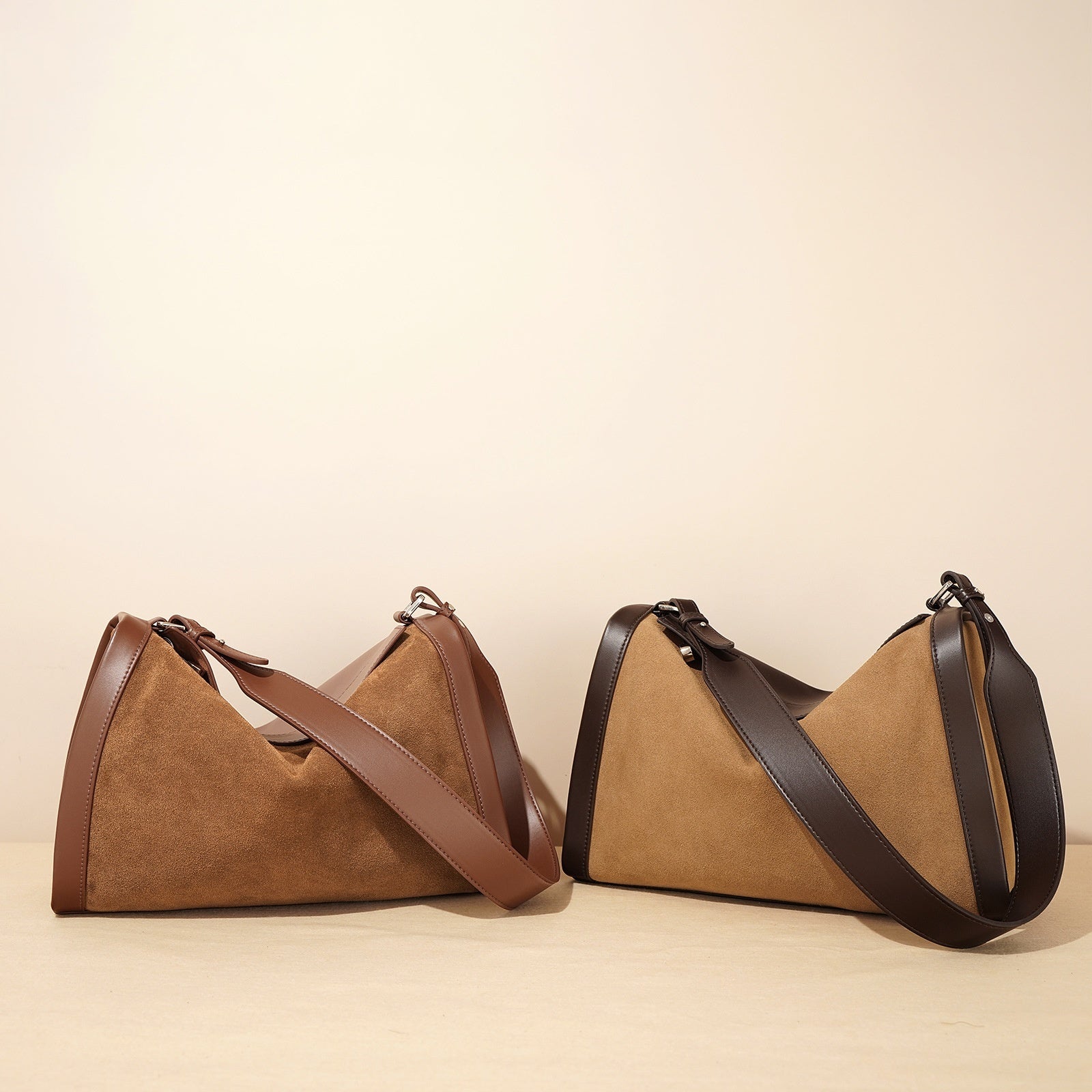 Simple Large Capacity Leather Bag with Matte Finish for Daily - Teleplus matte leather simple large capacity