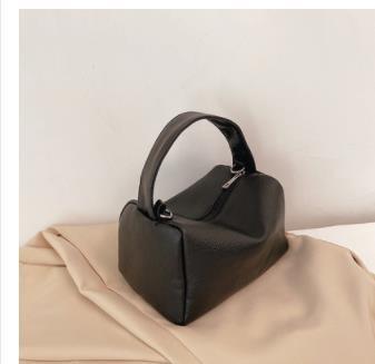 Solid Color Chain Hand Bag with Soft Polyester Cotton Finish - Teleplus chain hand bag