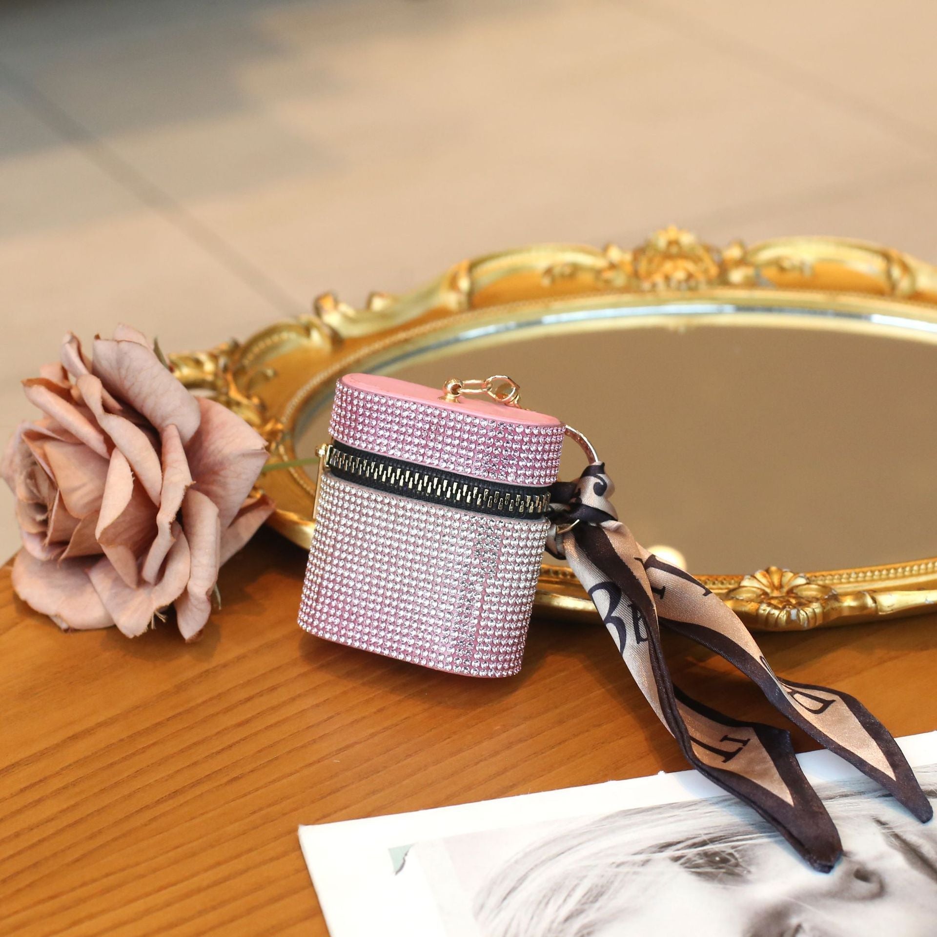 Solid Color PU Wallet for Men and Women Urban Style in the United States - Mini-Coin Purse with Diamonds Enthusiasts