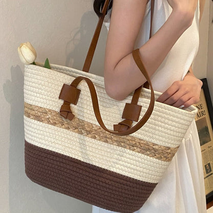 Straw Shoulder Bag with Polyester Lining Medium Tote for Women Zipper Pockets