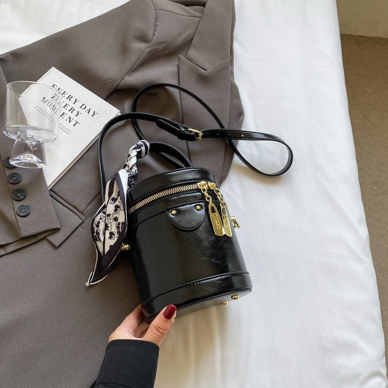 Stylish Simple Shoulder Messenger Bag in Polyester with Multiple Colors - stylish simple shoulder messenger bag