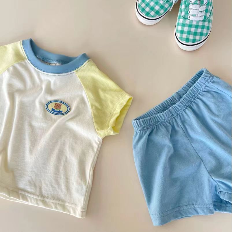 Summer Baby Short Sleeved Top Set For Boys Children And Girls - Cool Summer Threads for Tiny Trendsetters