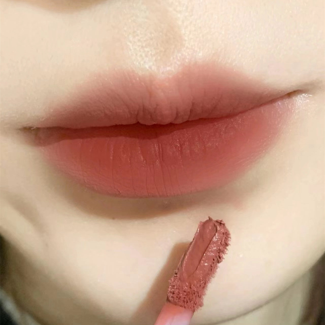 Sweetheart Lip Lacquer Set for Complexion Enhancement and Skin Dry Care - sweetheart lip lacquer white