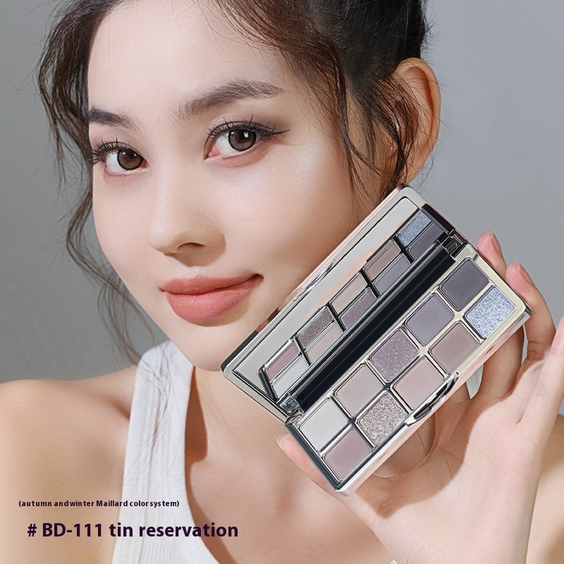 Ten Color Eyeshadow Palette with Glittering Blue and Matte Finish for Any Look - Teleplus ten color eyeshadow