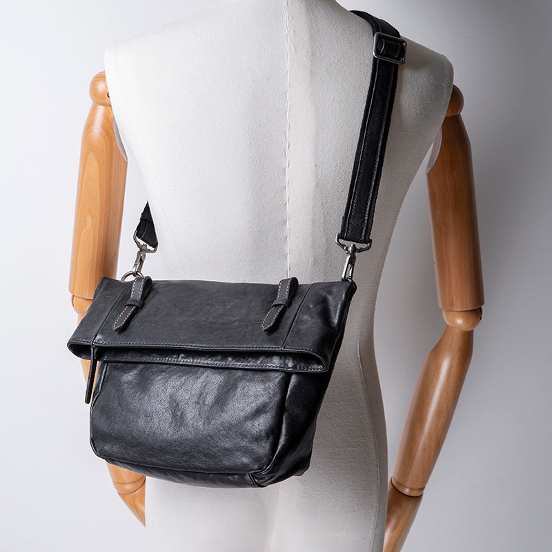 United States Leather Shoulder Bag with Multiple Pockets and Crossbody Style - Stylish Zipper Pocket for Men united