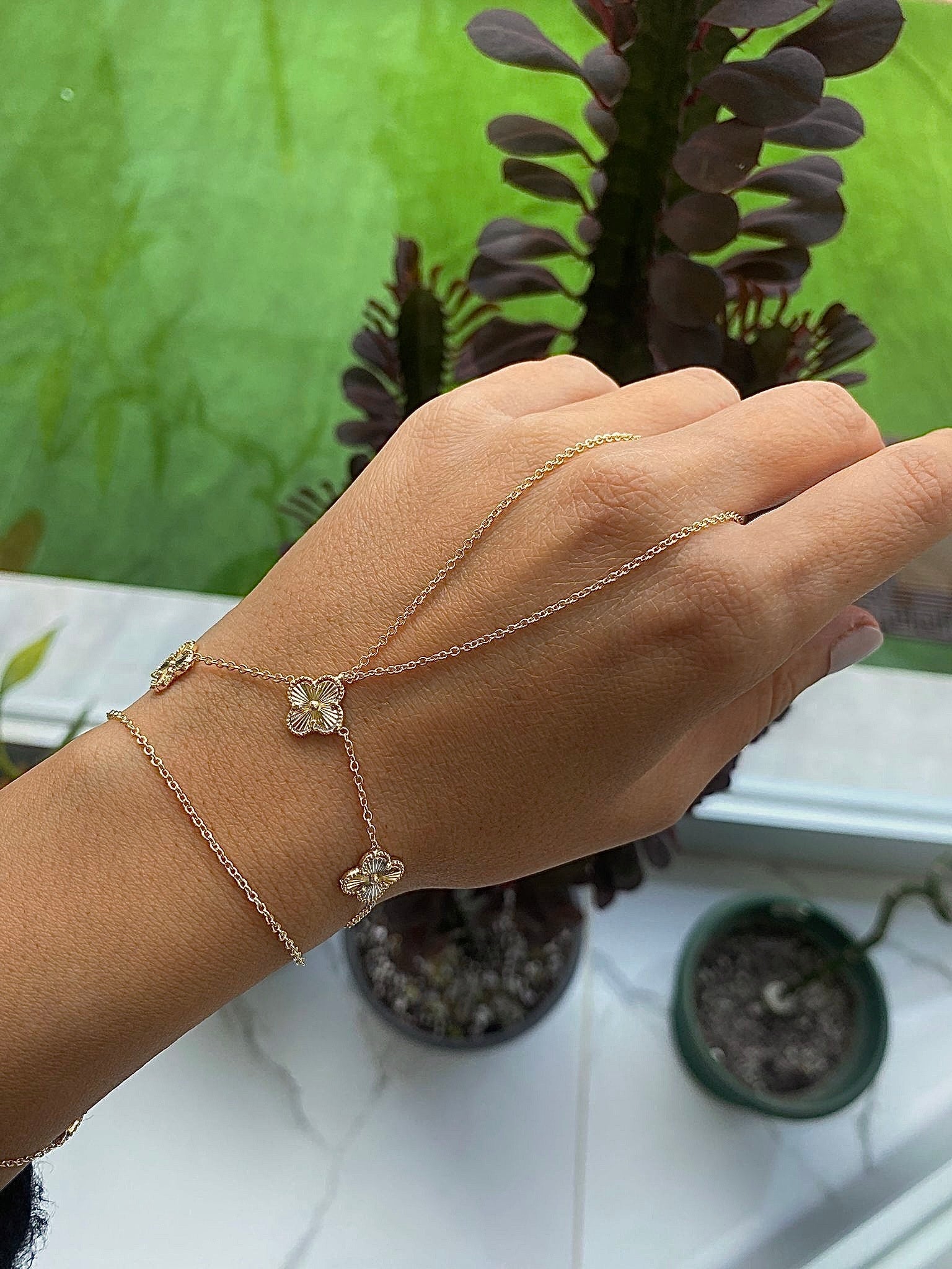 VIP Gold Three Piece Hand Chain Bracelet Set Elegant Eastern Jewelry - Teleplus vip gold three piece hand chain