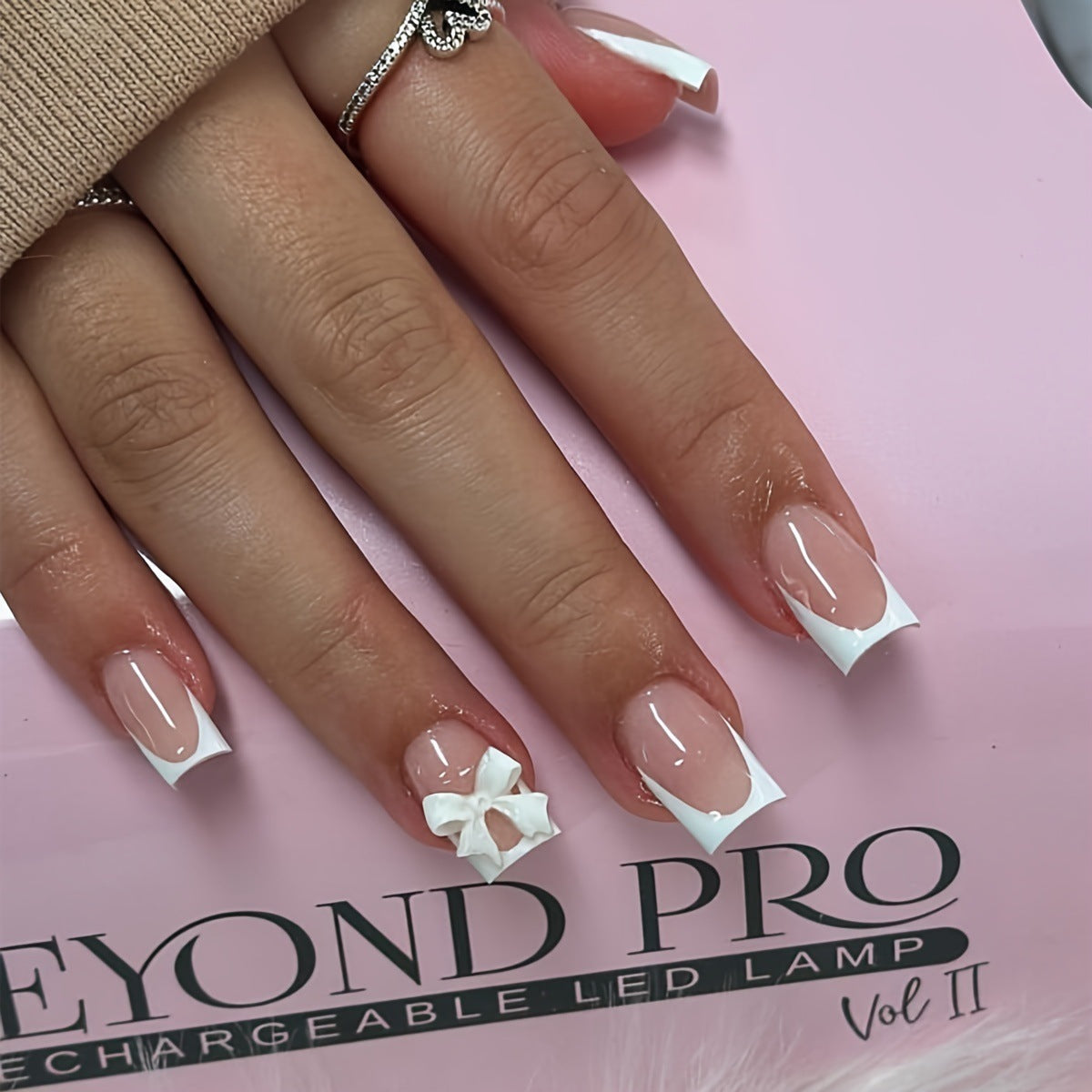 White Sweet Bow Nail Sticker for Simple Fashion and Elegant Nails - Teleplus simple fashion white sweet bow nail sticker