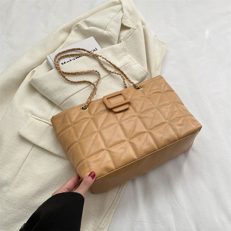 Women Shoulder Bag with Rhombus Chain Trendy Chic Trapezoid Design - Bags women shoulder bags rhombus chain bag trendy