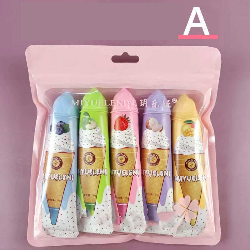 Rejuvenating Hand Mask Set with Floral Fragrance for Winter Moisturizing - Cozy Up Your Hands winter moisturizing